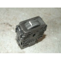 Headlamp Regulator [B1]